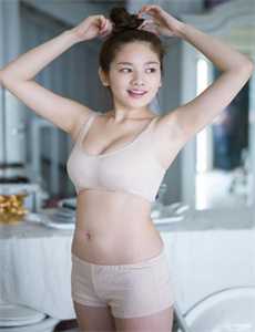 视频完整版视频在线观看-美女光屁屁视频