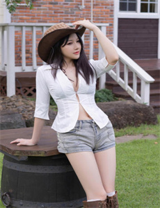 女奴